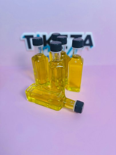 ��� ���